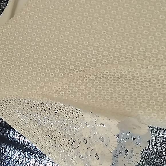 BEAUTIFUL WHITE DRESS - Picture 4 of 15